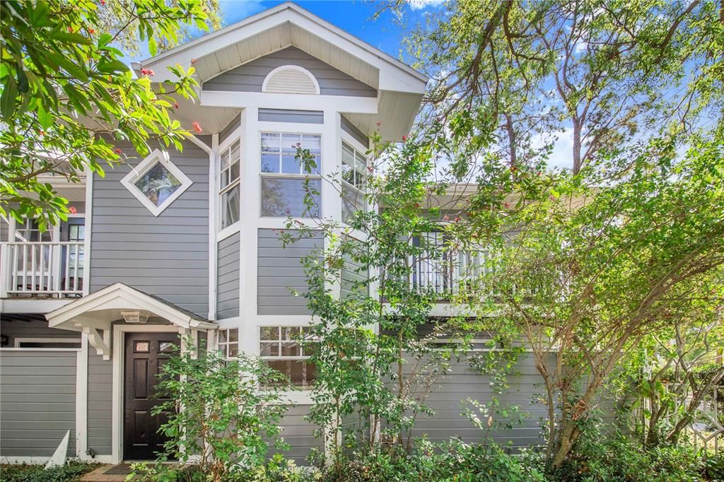 最近售出: $424,900 (2 贝兹, 2 浴室, 1014 平方英尺)