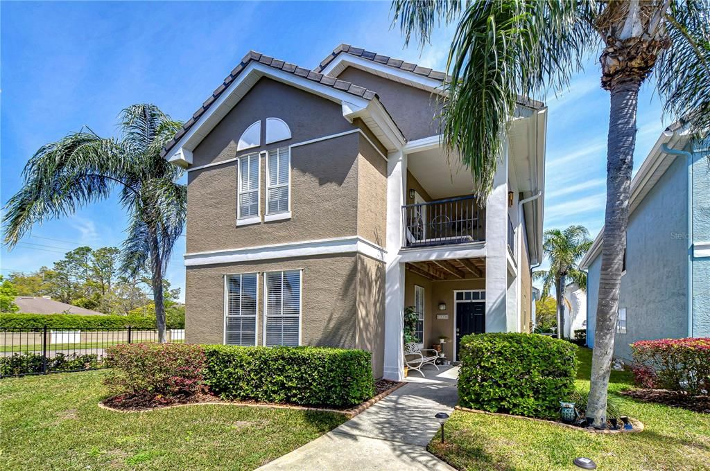 Recently Sold: $365,000 (4 beds, 2 baths, 1724 Square Feet)