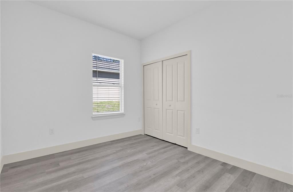 For Sale: $299,999 (4 beds, 2 baths, 1679 Square Feet)