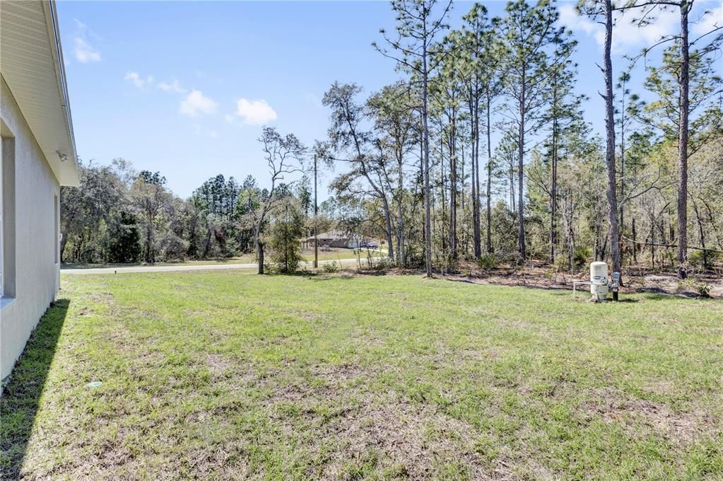 For Sale: $299,999 (4 beds, 2 baths, 1679 Square Feet)