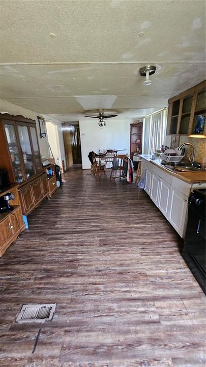 На продажу: $220,000 (3 спален, 2 ванн, 1344 Квадратных фут)