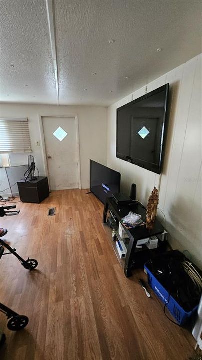 На продажу: $220,000 (3 спален, 2 ванн, 1344 Квадратных фут)