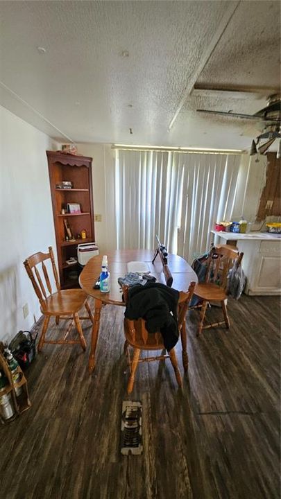 На продажу: $220,000 (3 спален, 2 ванн, 1344 Квадратных фут)