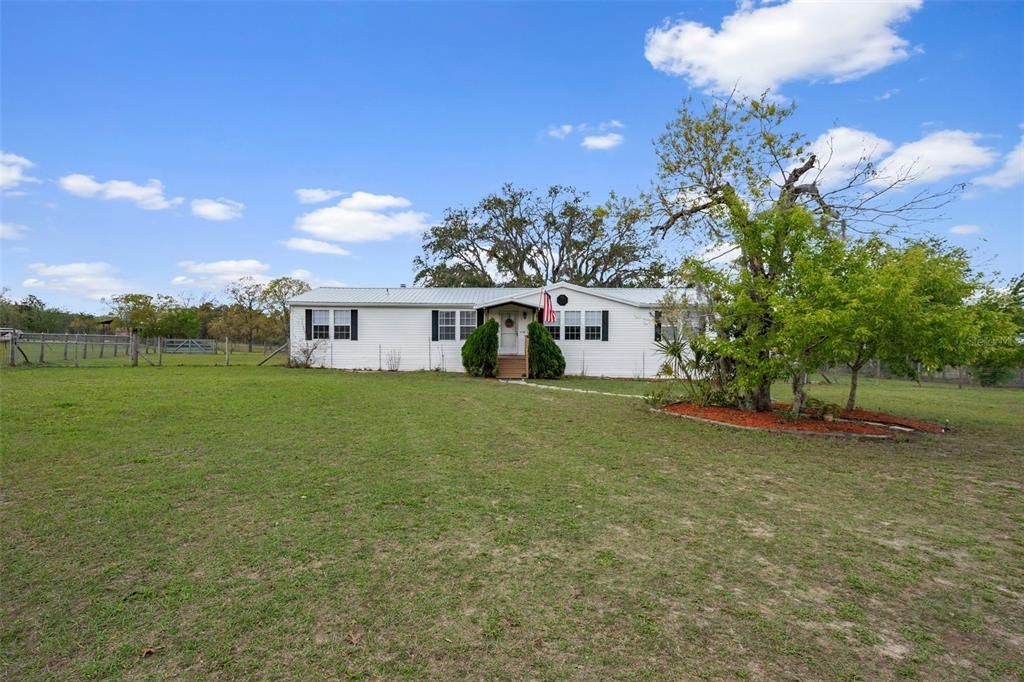 Vendido Recientemente: $364,900 (4 camas, 2 baños, 1782 Pies cuadrados)