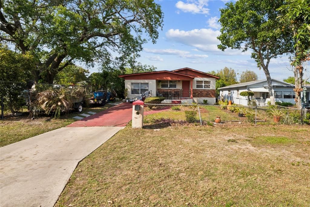 Vendido Recientemente: $149,000 (4 camas, 2 baños, 864 Pies cuadrados)