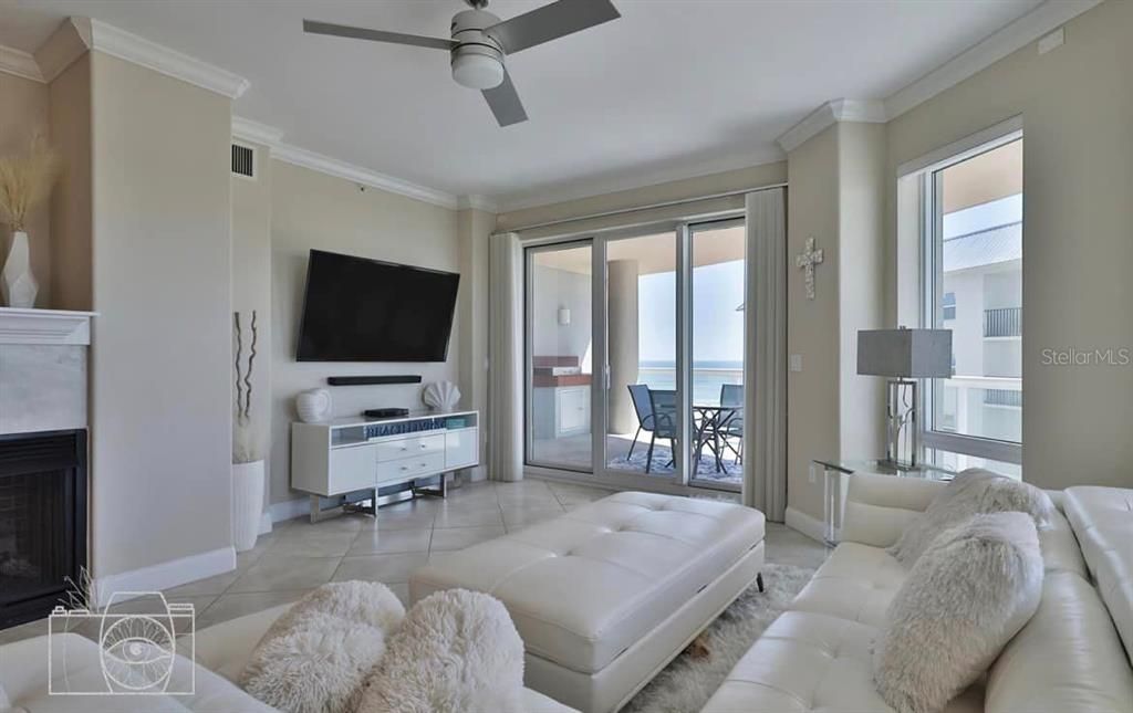 For Sale: $769,000 (2 beds, 2 baths, 2136 Square Feet)