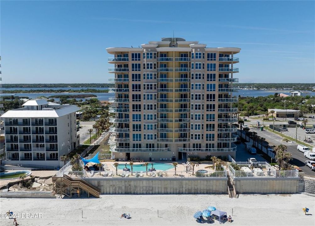 For Sale: $769,000 (2 beds, 2 baths, 2136 Square Feet)