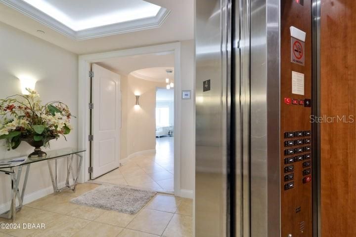 For Sale: $769,000 (2 beds, 2 baths, 2136 Square Feet)