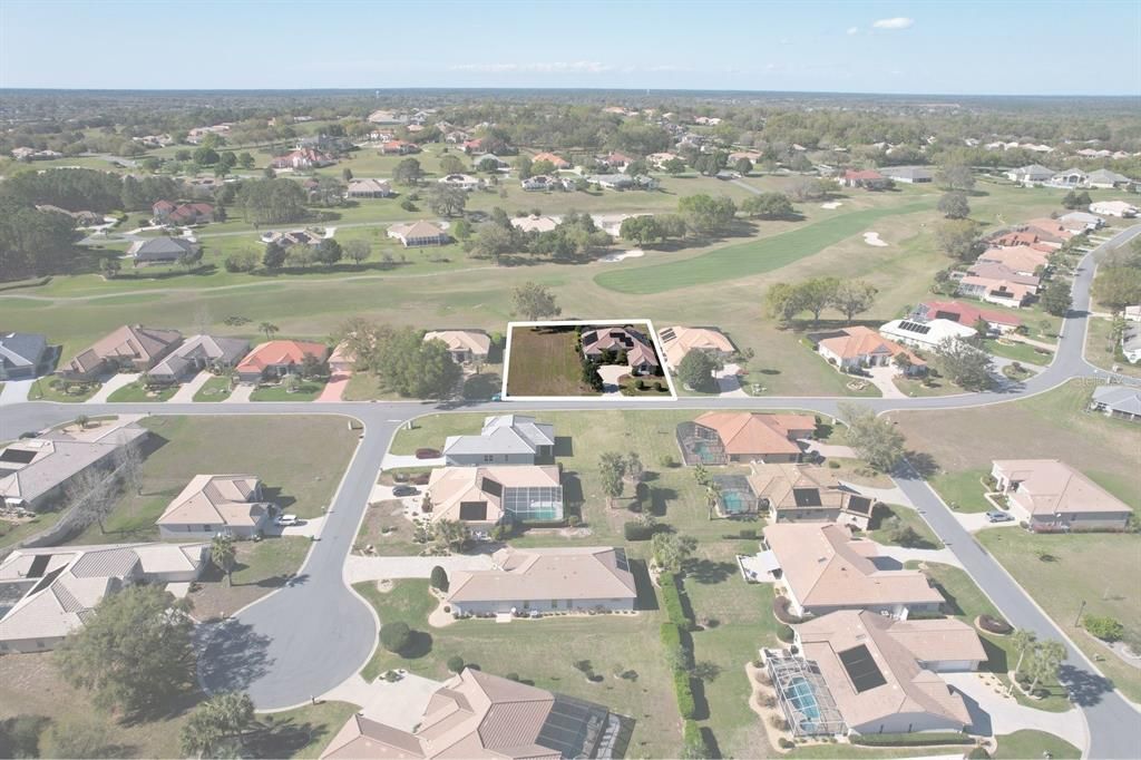 Vendido Recientemente: $674,000 (4 camas, 2 baños, 2901 Pies cuadrados)