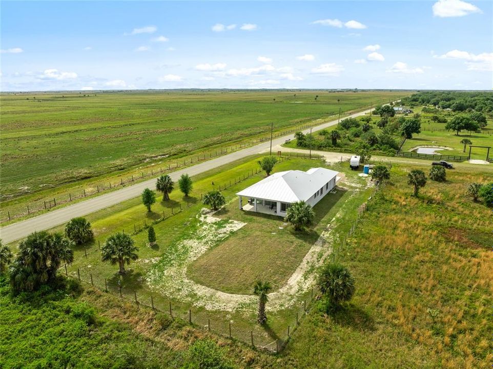 На продажу: $524,900 (4 спален, 2 ванн, 2111 Квадратных фут)