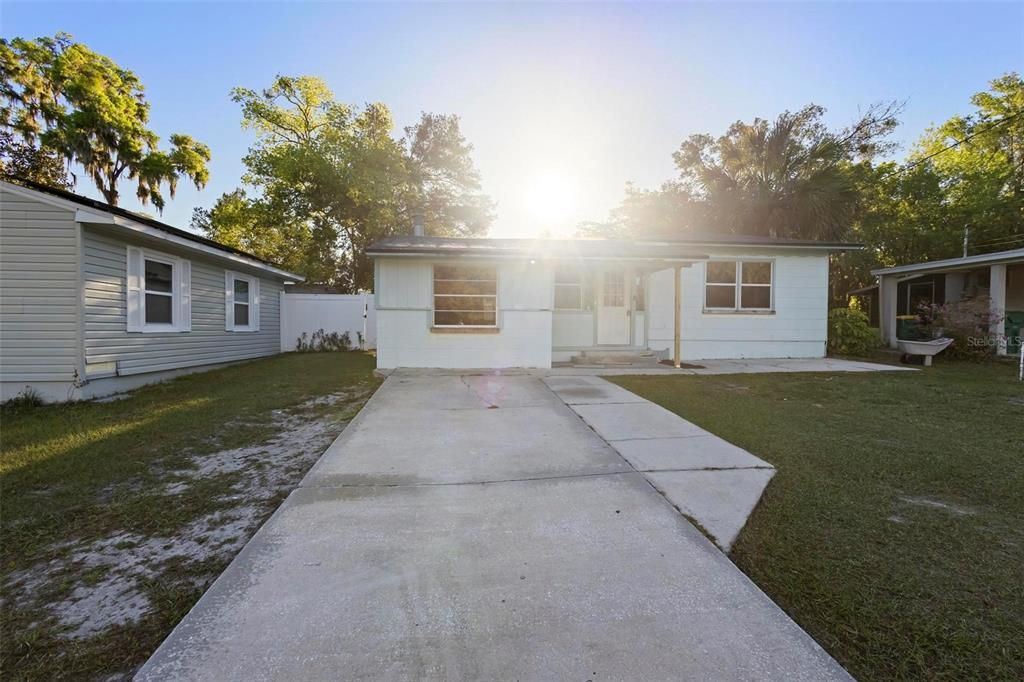 En Venta: $210,000 (2 camas, 2 baños, 1564 Pies cuadrados)