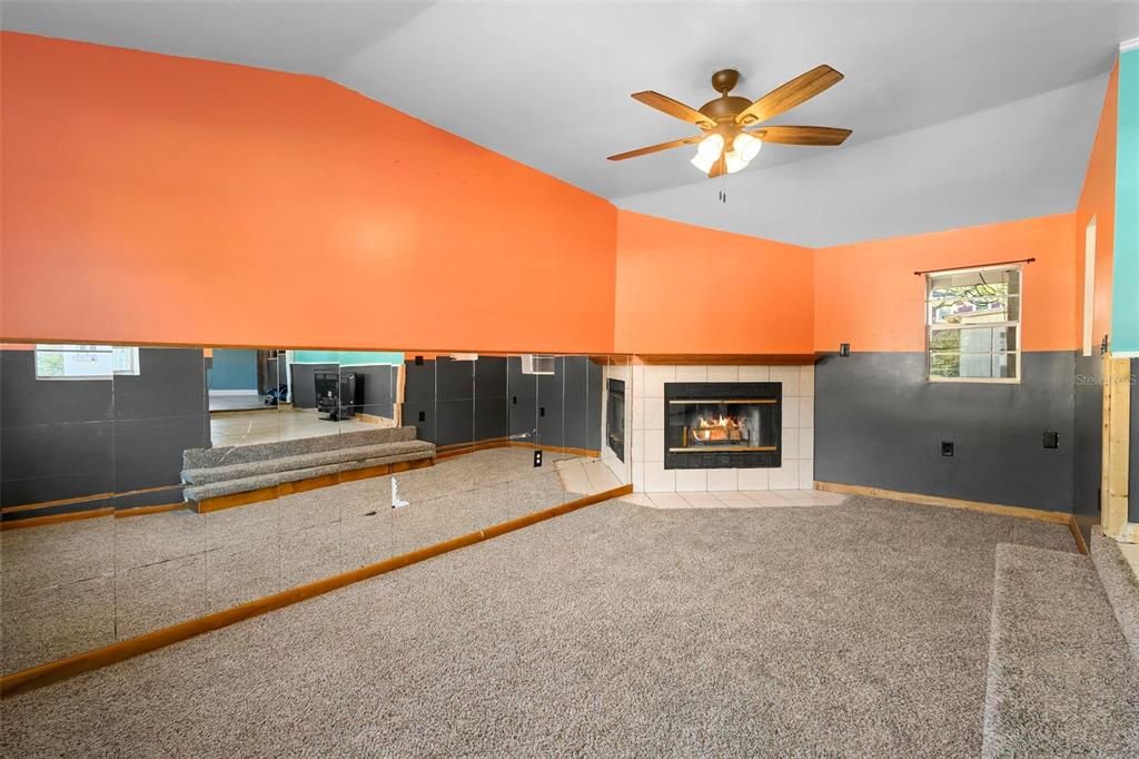 En Venta: $210,000 (2 camas, 2 baños, 1564 Pies cuadrados)