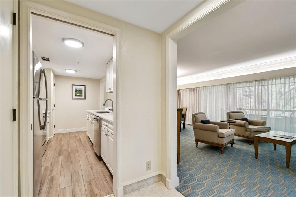 For Sale: $404,900 (2 beds, 2 baths, 1210 Square Feet)