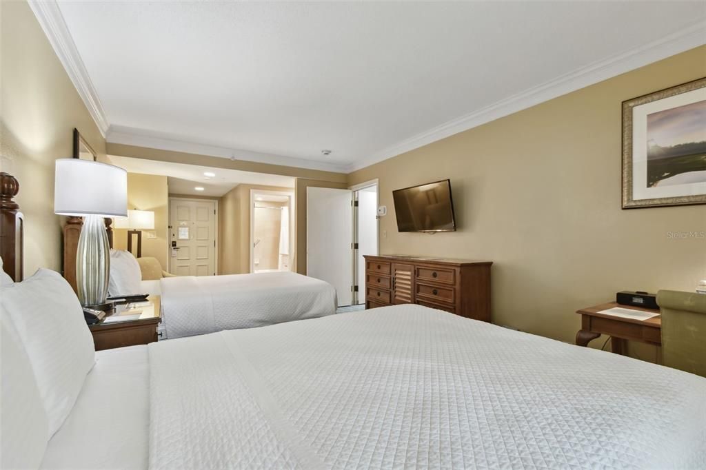 For Sale: $404,900 (2 beds, 2 baths, 1210 Square Feet)