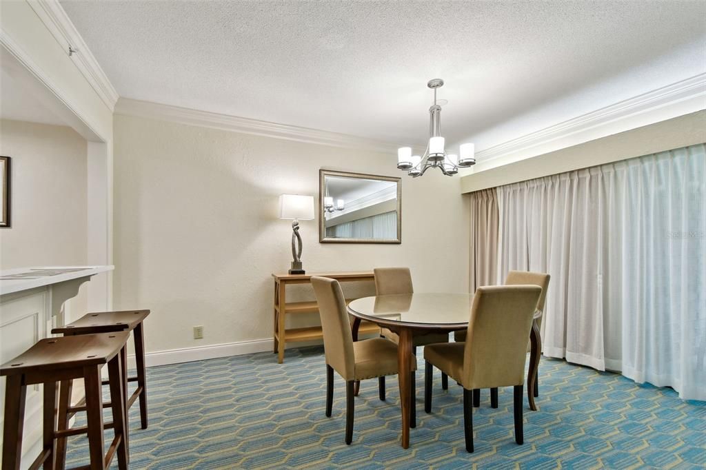 For Sale: $404,900 (2 beds, 2 baths, 1210 Square Feet)