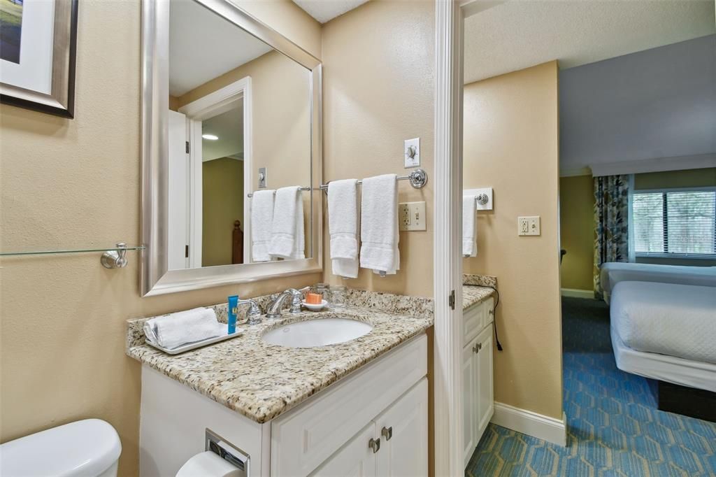 For Sale: $404,900 (2 beds, 2 baths, 1210 Square Feet)