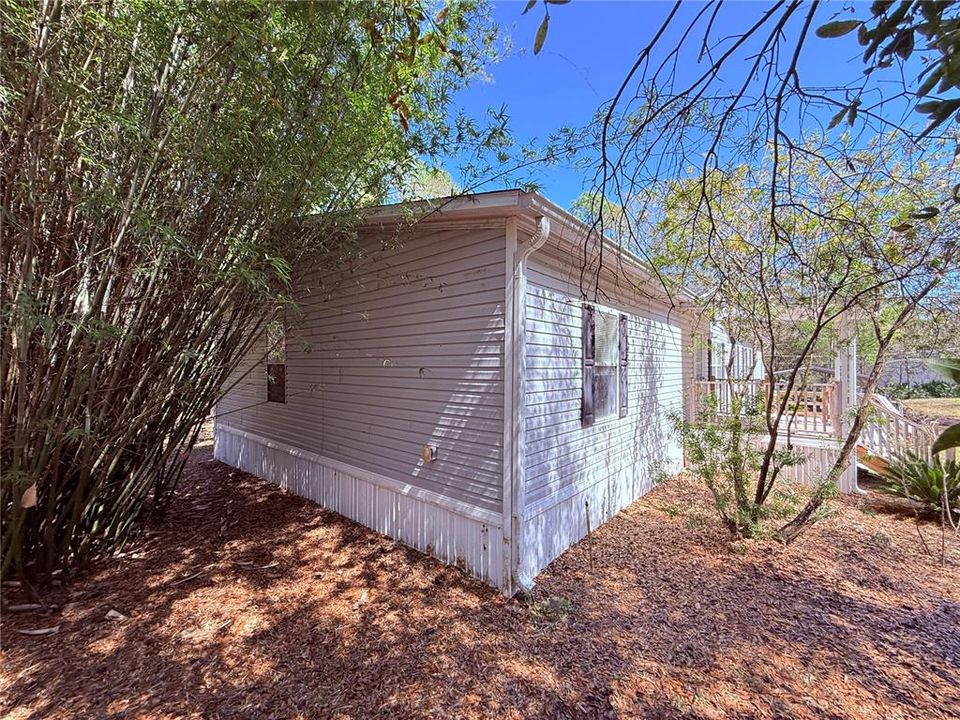 Под контрактом: $210,000 (4 спален, 2 ванн, 2152 Квадратных фут)