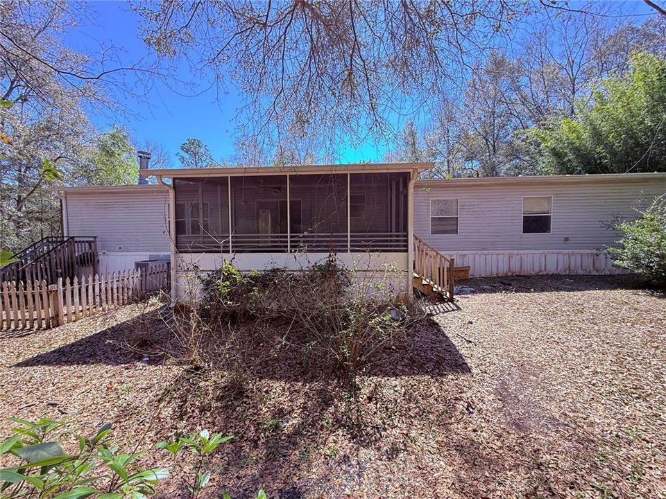 Под контрактом: $210,000 (4 спален, 2 ванн, 2152 Квадратных фут)