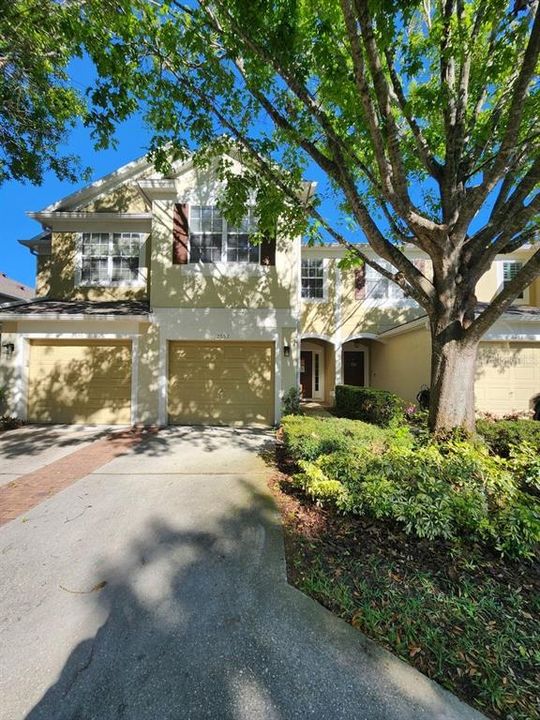 Recently Rented: $2,200 (3 beds, 2 baths, 1682 Square Feet)