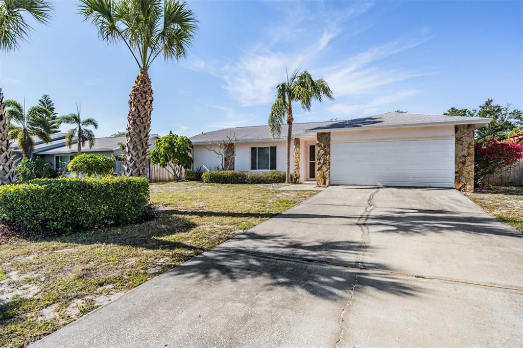 最近售出: $480,000 (3 贝兹, 2 浴室, 1766 平方英尺)