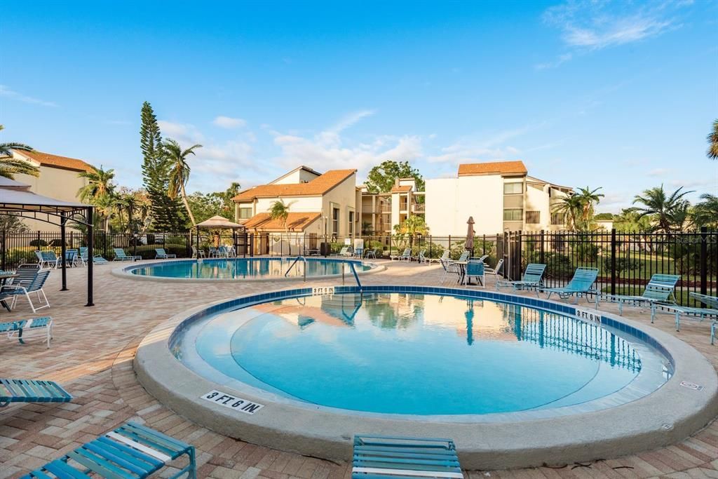 Под контрактом: $139,900 (2 спален, 1 ванн, 857 Квадратных фут)