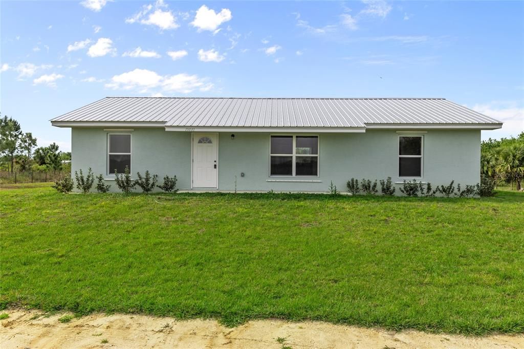 Vendido Recientemente: $324,900 (3 camas, 2 baños, 1500 Pies cuadrados)