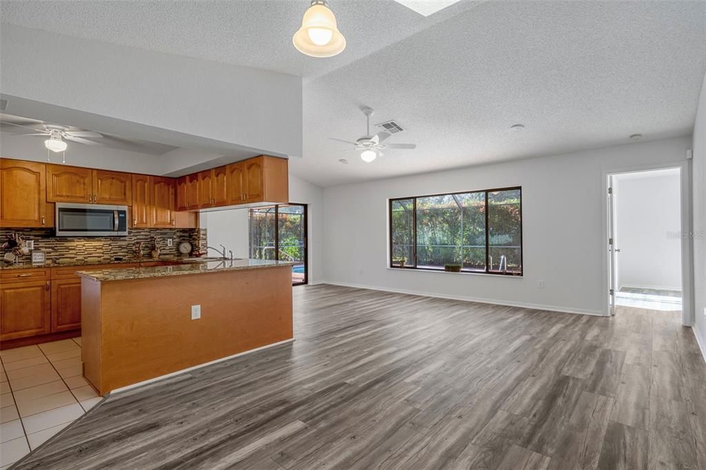 Active With Contract: $337,900 (4 beds, 2 baths, 2141 Square Feet)