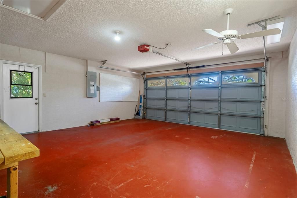 Active With Contract: $337,900 (4 beds, 2 baths, 2141 Square Feet)