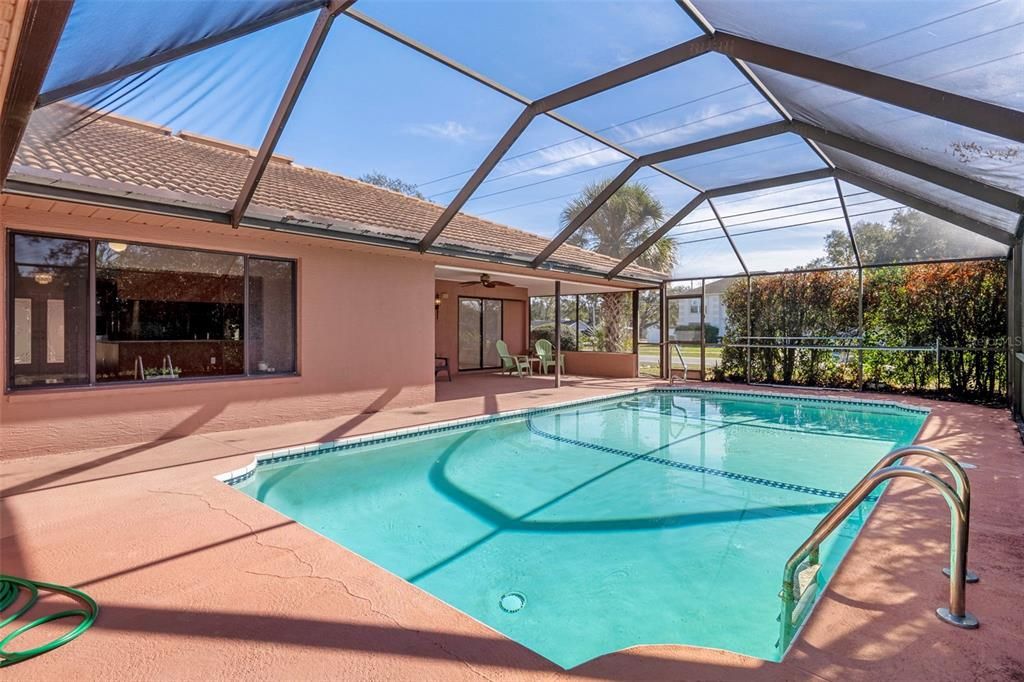 Active With Contract: $337,900 (4 beds, 2 baths, 2141 Square Feet)