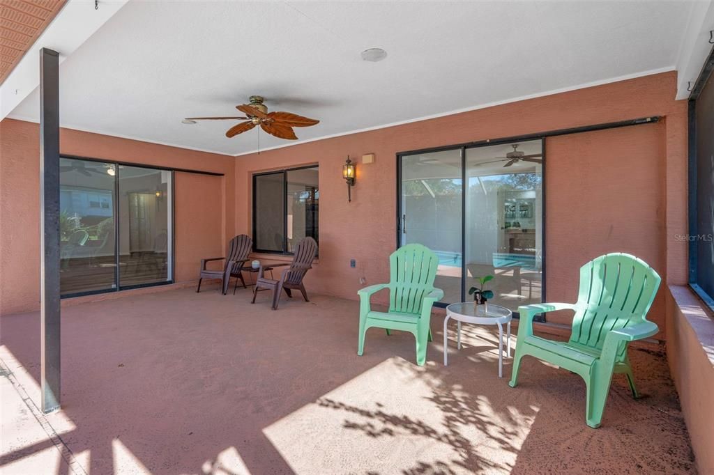 Active With Contract: $337,900 (4 beds, 2 baths, 2141 Square Feet)