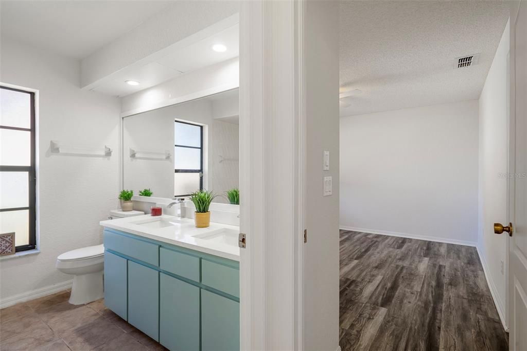 Active With Contract: $337,900 (4 beds, 2 baths, 2141 Square Feet)