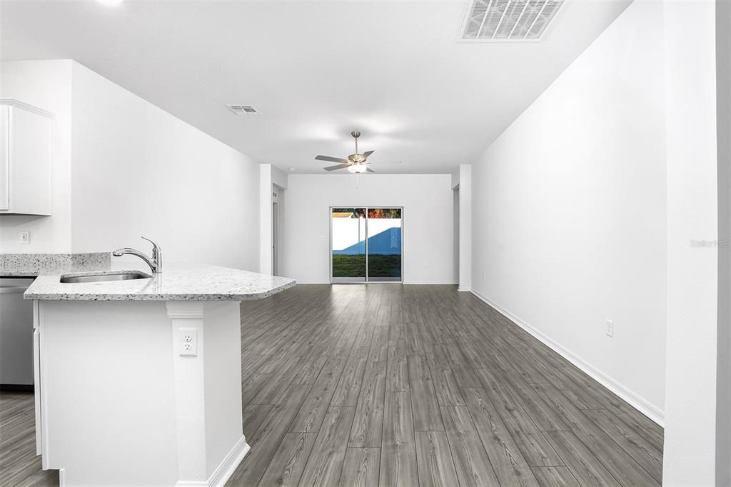 En Venta: $355,900 (3 camas, 2 baños, 1540 Pies cuadrados)