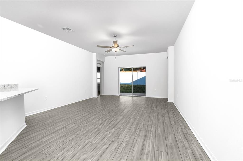 En Venta: $355,900 (3 camas, 2 baños, 1540 Pies cuadrados)