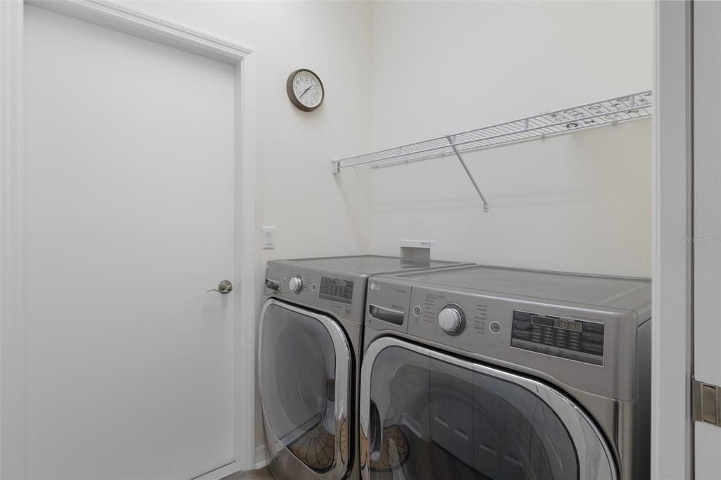 合同活跃: $351,500 (3 贝兹, 2 浴室, 2076 平方英尺)