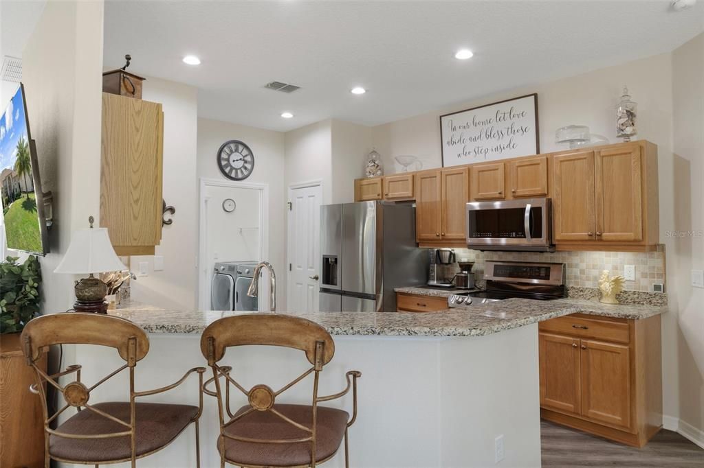 合同活跃: $351,500 (3 贝兹, 2 浴室, 2076 平方英尺)