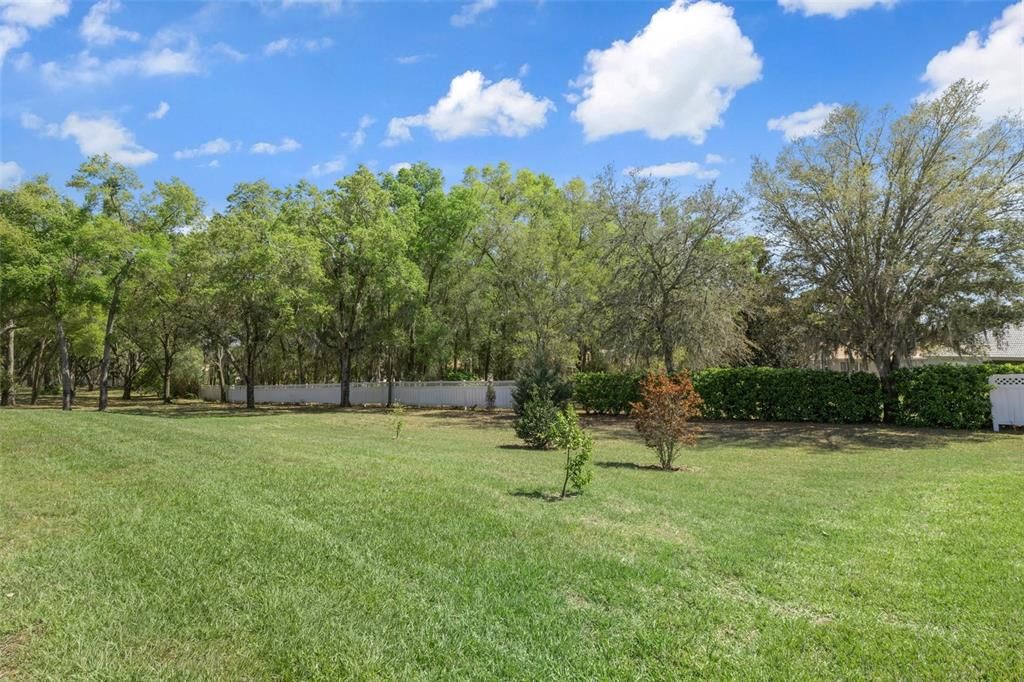 合同活跃: $351,500 (3 贝兹, 2 浴室, 2076 平方英尺)