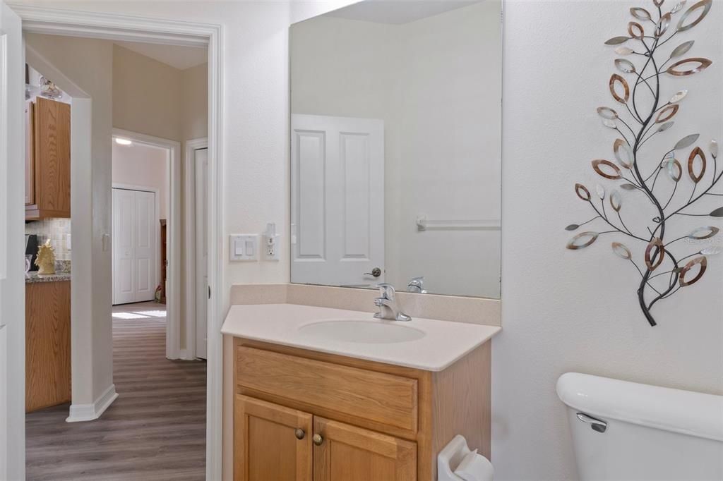 合同活跃: $351,500 (3 贝兹, 2 浴室, 2076 平方英尺)