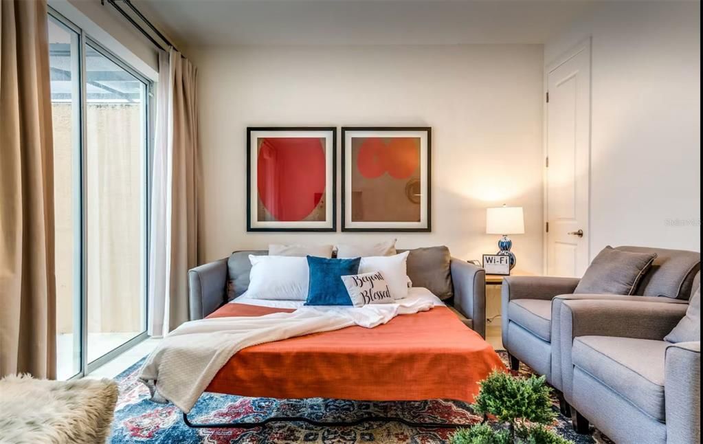 Под контрактом: $298,500 (2 спален, 2 ванн, 1350 Квадратных фут)