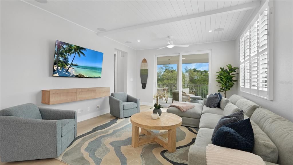 Active With Contract: $1,690,000 (3 beds, 2 baths, 1683 Square Feet)