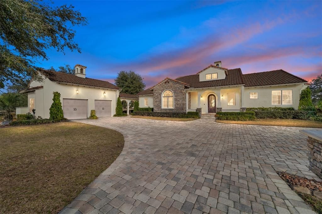 最近售出: $1,249,000 (3 贝兹, 3 浴室, 3524 平方英尺)