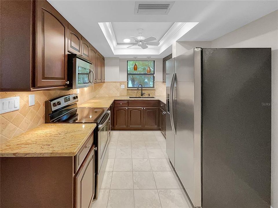 For Sale: $259,000 (2 beds, 2 baths, 1993 Square Feet)