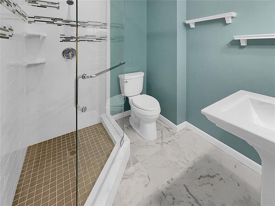 For Sale: $259,000 (2 beds, 2 baths, 1993 Square Feet)