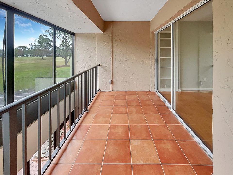 For Sale: $259,000 (2 beds, 2 baths, 1993 Square Feet)