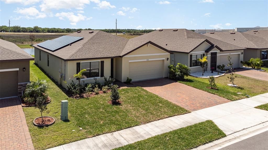 En Venta: $360,000 (4 camas, 2 baños, 1918 Pies cuadrados)