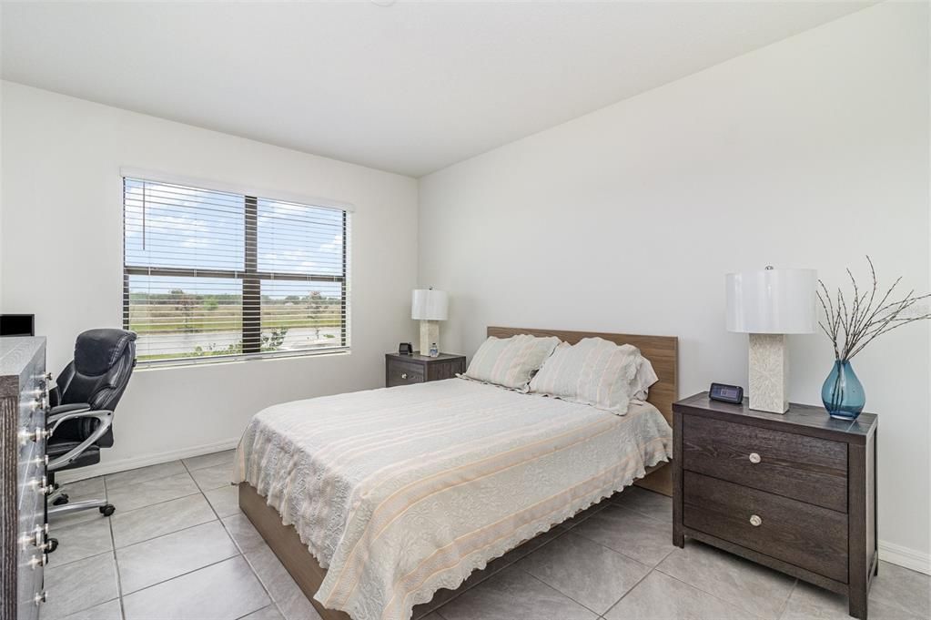 En Venta: $360,000 (4 camas, 2 baños, 1918 Pies cuadrados)