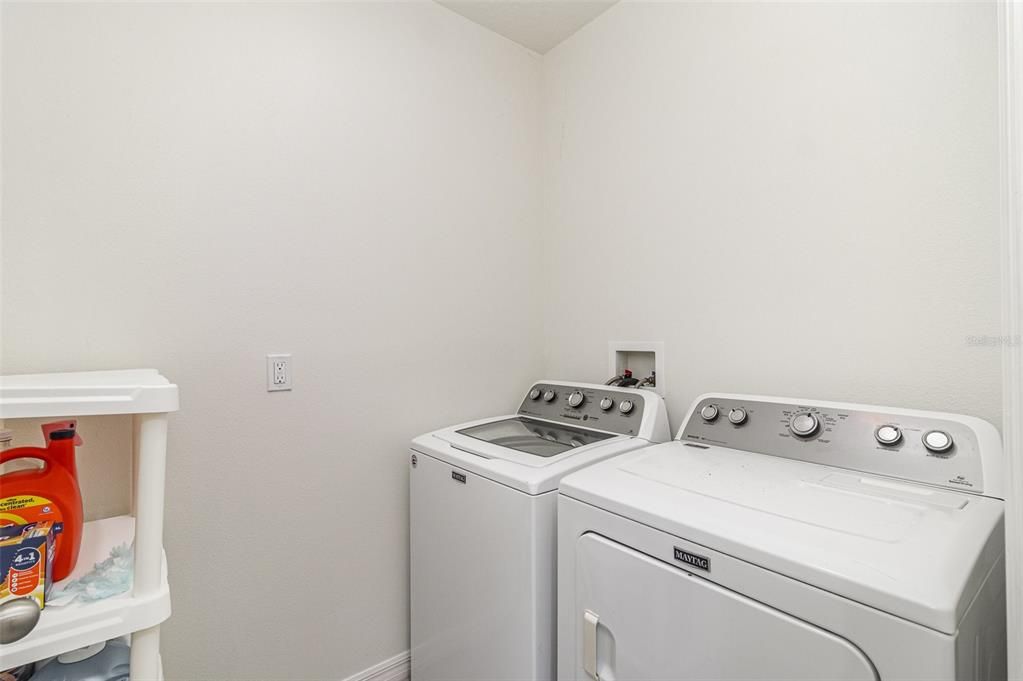 En Venta: $360,000 (4 camas, 2 baños, 1918 Pies cuadrados)