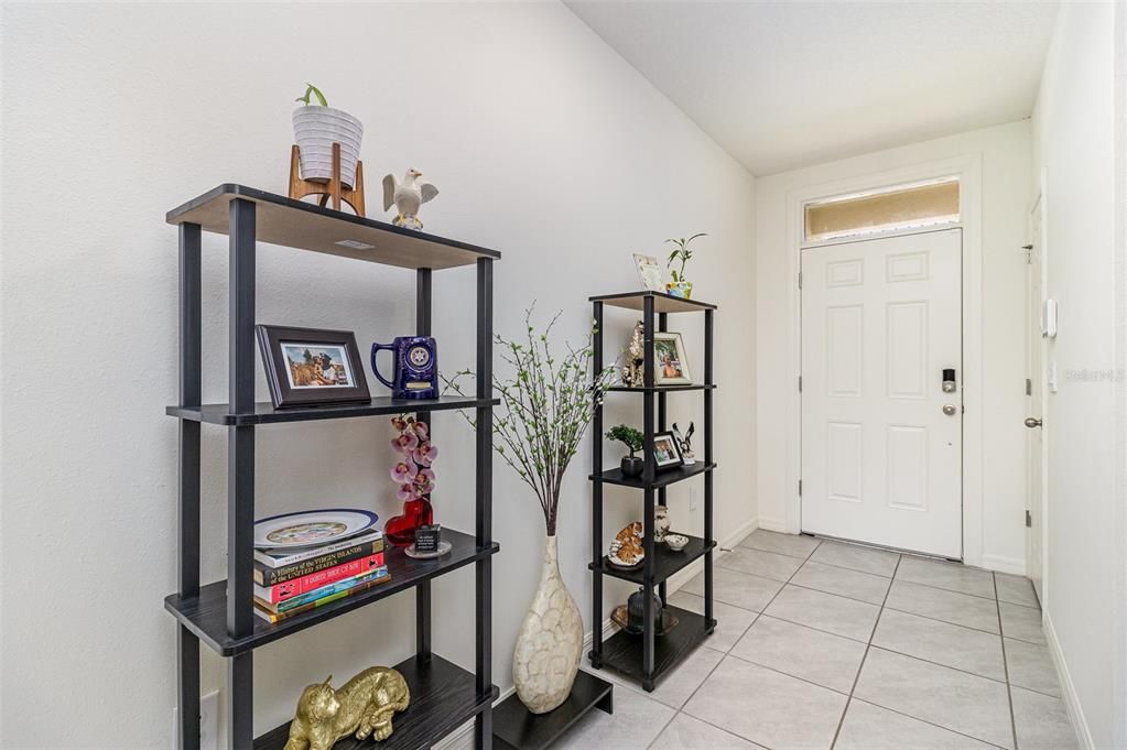 En Venta: $360,000 (4 camas, 2 baños, 1918 Pies cuadrados)