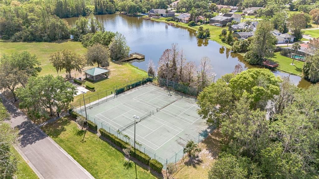 На продажу: $217,500 (0.52 acres)