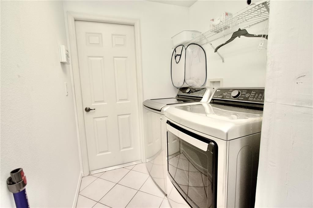 For Sale: $309,500 (2 beds, 2 baths, 1456 Square Feet)