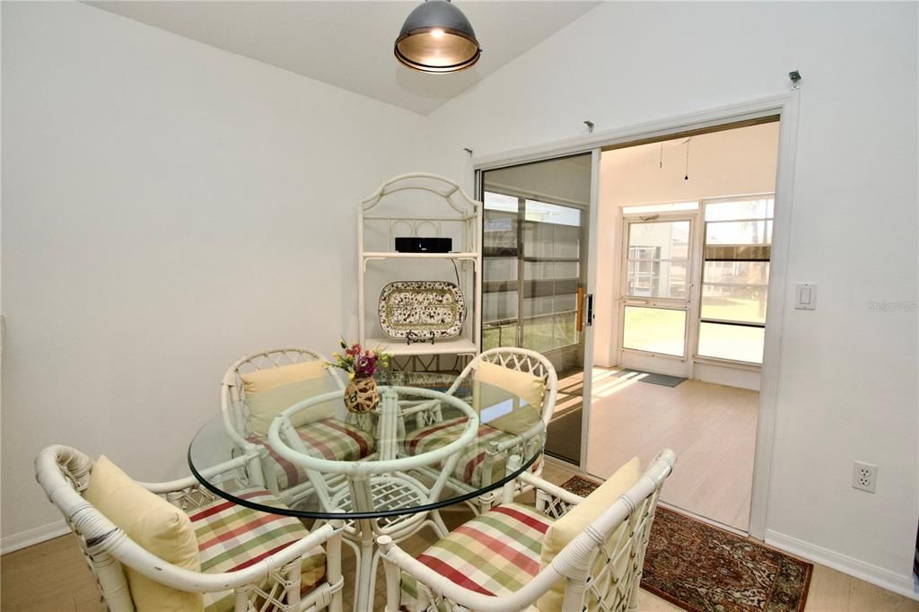 For Sale: $309,500 (2 beds, 2 baths, 1456 Square Feet)